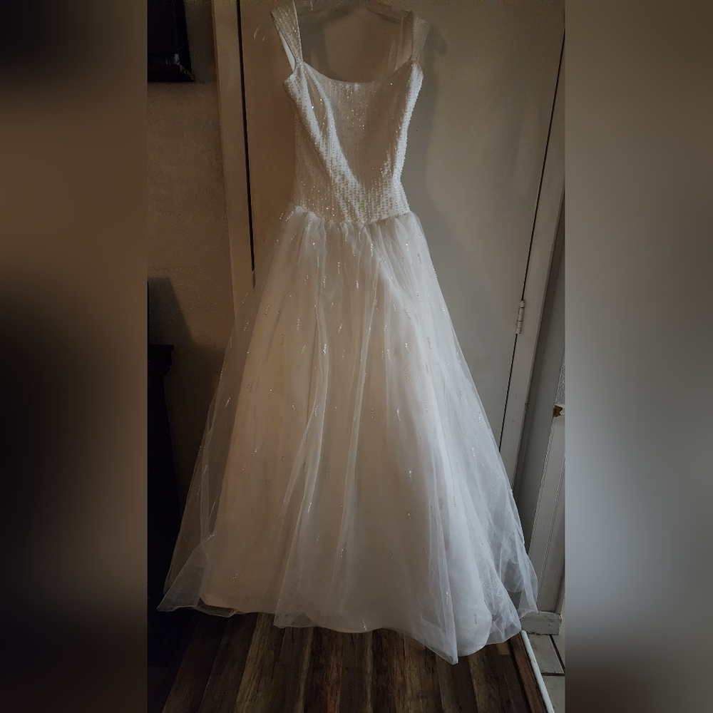 EUC Tiffany Designs Pearl White Wedding Dress
